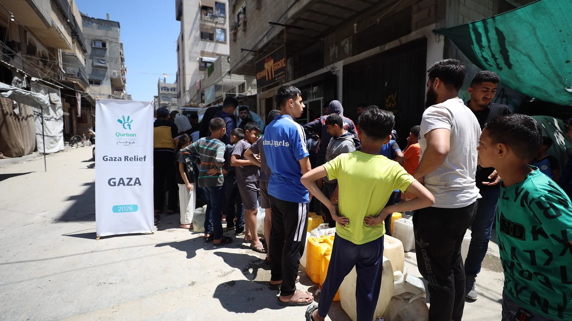 Delivering clean water to the people of Gaza